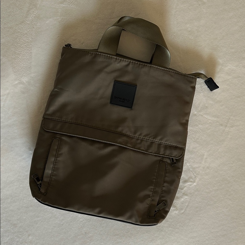NWOT Cynthia Rowley Olive Green Nylon Everyday Zipper Lightweight Backpack Bag
